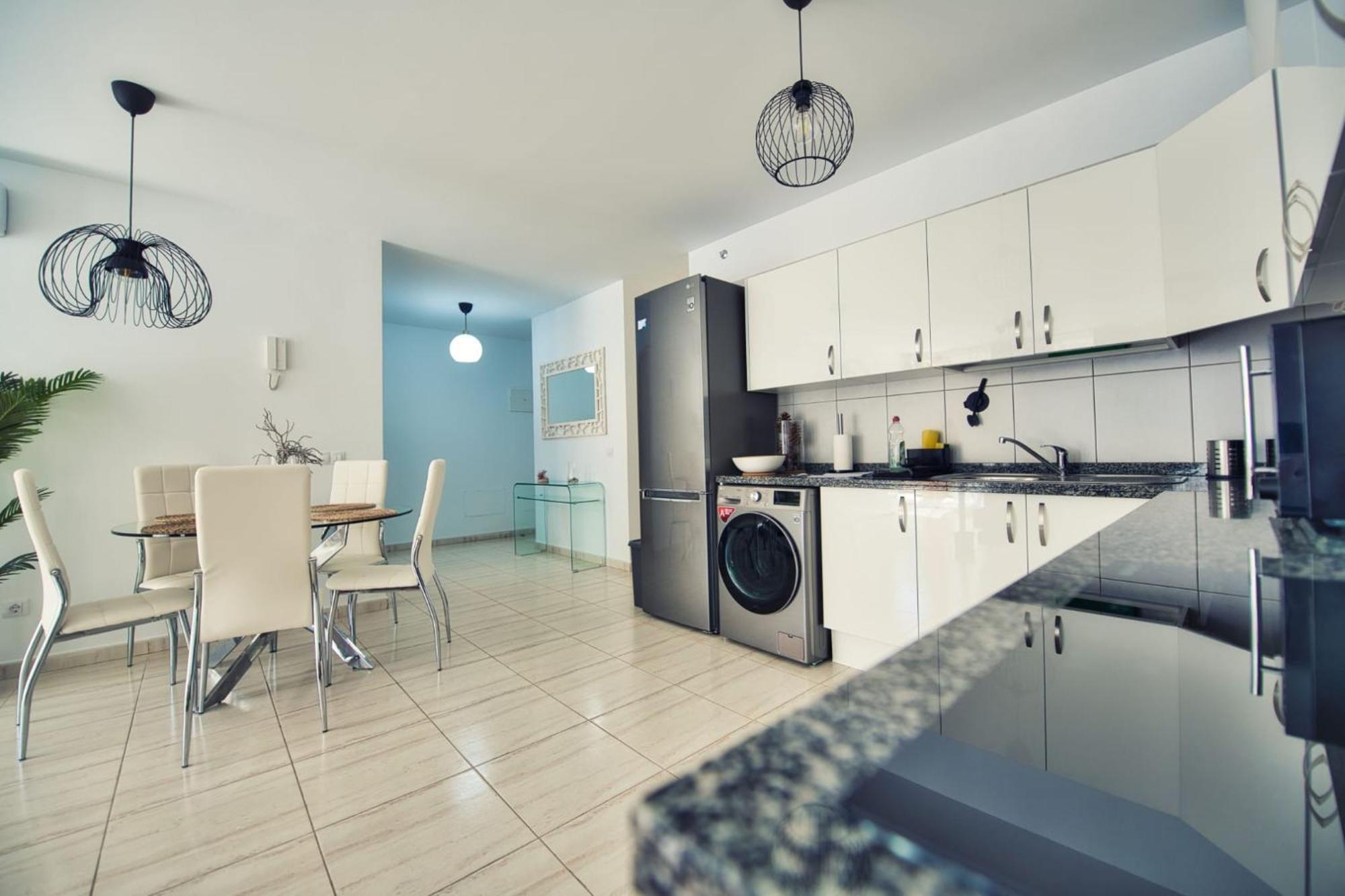 Ocean View Perfect Sunset Apartment, 4 Rooms 137M2, Wifi & Bbq San Miguel de Abona Exterior photo